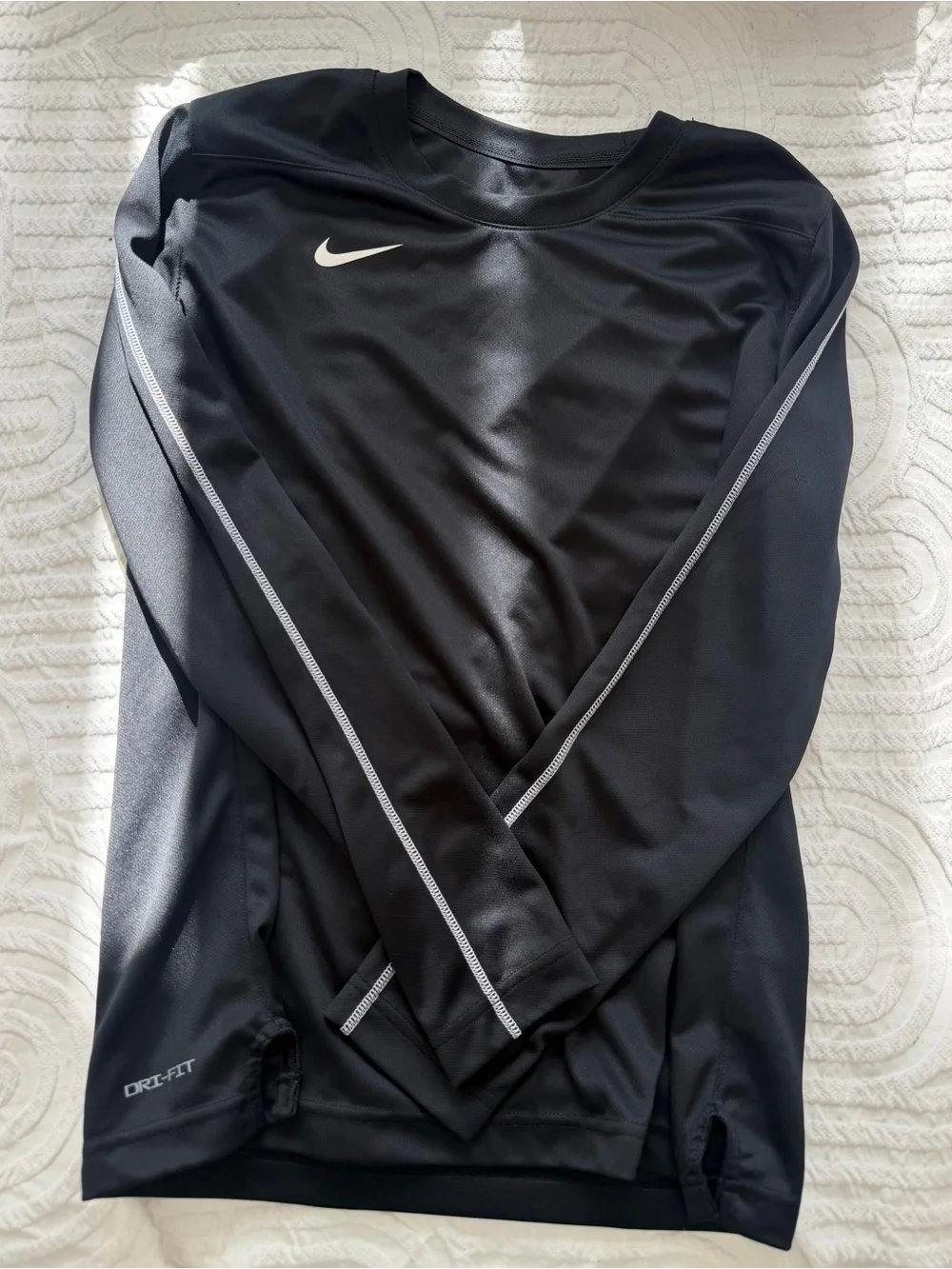 Nike Black Long-Sleeve Athletic Tee with White Swoosh